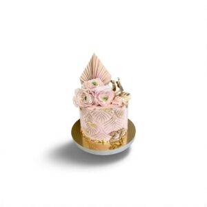 Tort urodzinowy z cukierni w Warszawie – ręcznie wykonany, dekoracyjny wypiek na każdą okazję