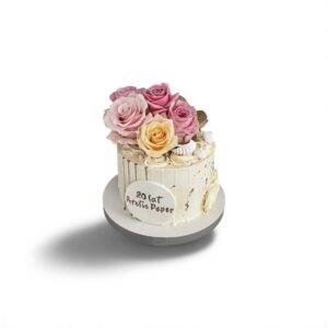 Tort bez lukru dla firmy z różami