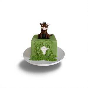 Tort urodzinowy z cukierni w Warszawie – ręcznie wykonany, dekoracyjny wypiek na każdą okazję